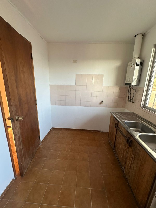 Casa Esquina, Areyuna 1 Piso 3Dor/2Baños, Calle Cisterna