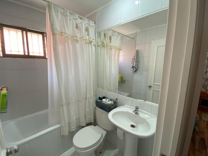 Fyc Vende Excelente Casa en Condominio en Curauma