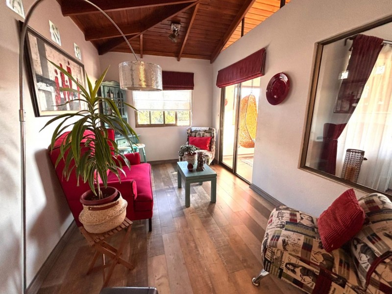 Fyc Vende Amplia Casa, Viña del Mar Alto, Buena Conectividad
