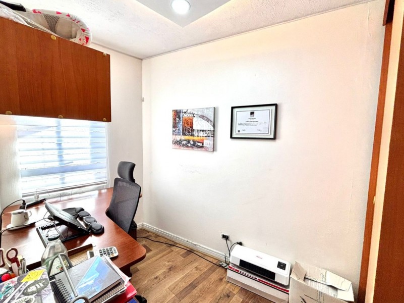 Se Vende Oficina en el Centro de Valparaíso