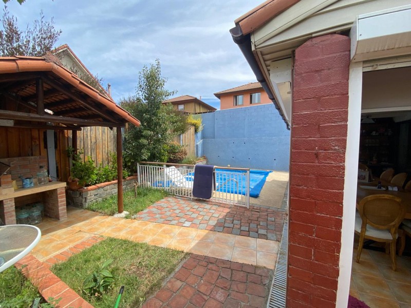 Fyc Vende Excelente Casa en Condominio en Curauma