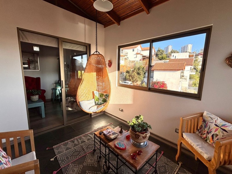 Fyc Vende Amplia Casa, Viña del Mar Alto, Buena Conectividad