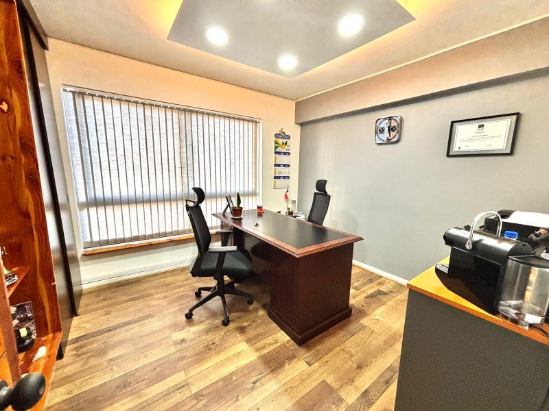 Se Vende Oficina en el Centro de Valparaíso