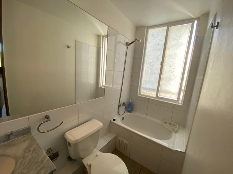 Fyc Arrienda Departamento en Condominio Parque Laguna