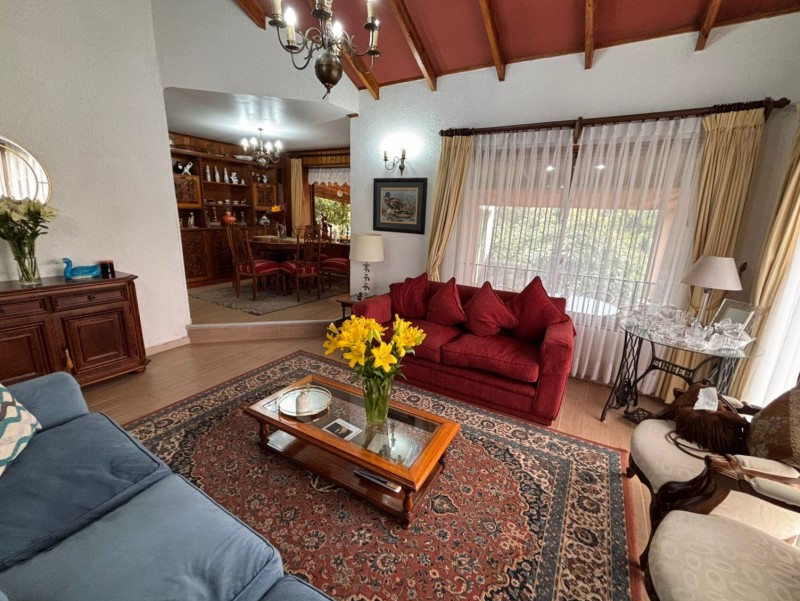 Fyc Arrienda Casa en Jardín del Mar, Amplios Espacios