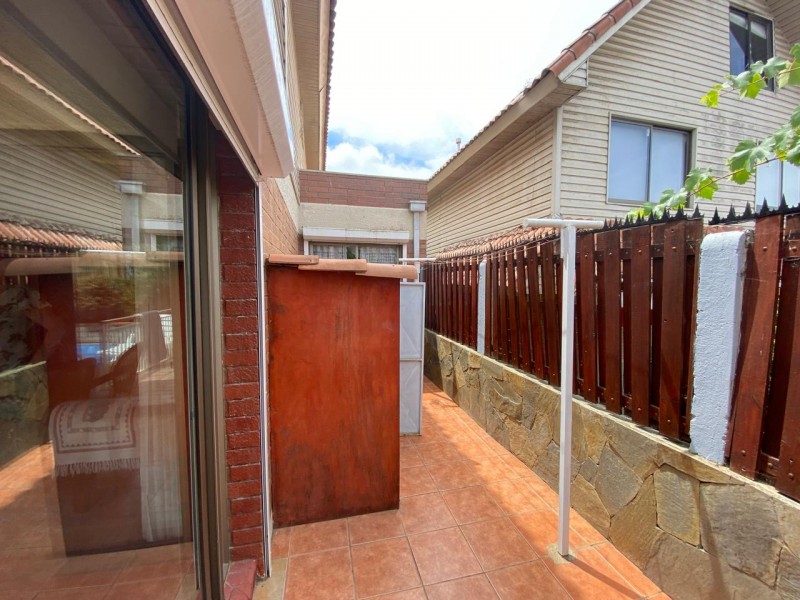 Fyc Vende Excelente Casa en Condominio en Curauma