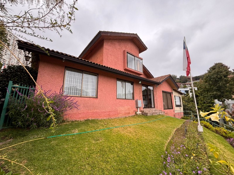 Fyc Arrienda Casa en Jardín del Mar, Amplios Espacios