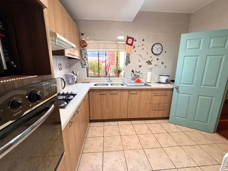 Fyc Vende Amplia Casa, Viña del Mar Alto, Buena Conectividad