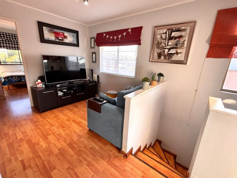 Fyc Vende Amplia Casa, Viña del Mar Alto, Buena Conectividad