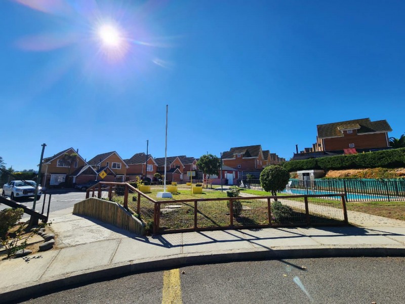 Fyc Vende Casa en Condominio Alto Laguna de Curauma