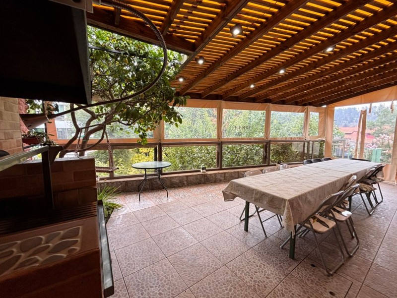 Fyc Arrienda Casa en Jardín del Mar, Amplios Espacios