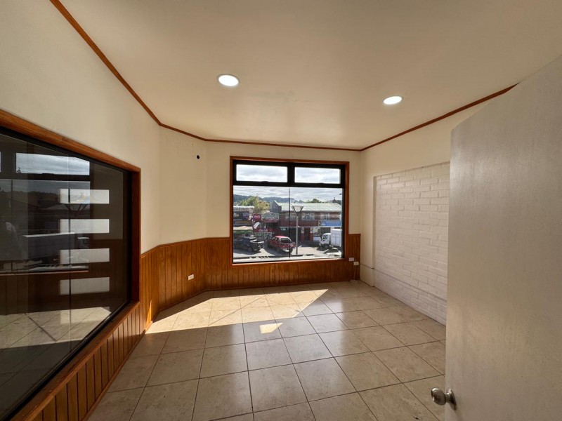 Arrienda Moderno Local Sector Comercial Villarrica