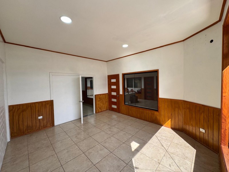 Arrienda Moderno Local Sector Comercial Villarrica