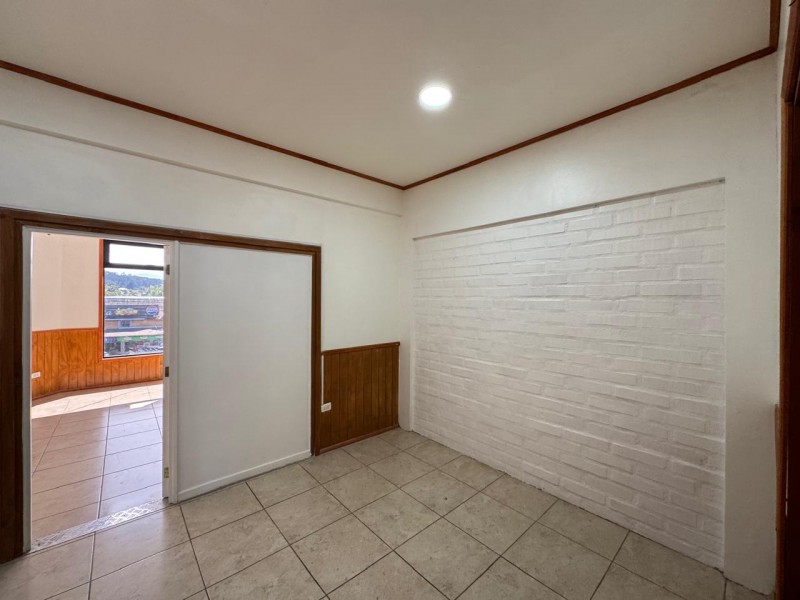 Arrienda Moderno Local Sector Comercial Villarrica