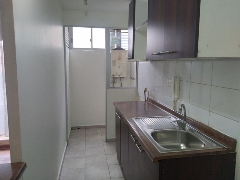 Se Arrienda Departamento 1Er.piso C/estacionamiento y Bodega