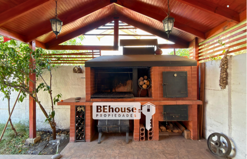 Reservada Gran Casa Aislada en Venta Valle Grande, Lampa