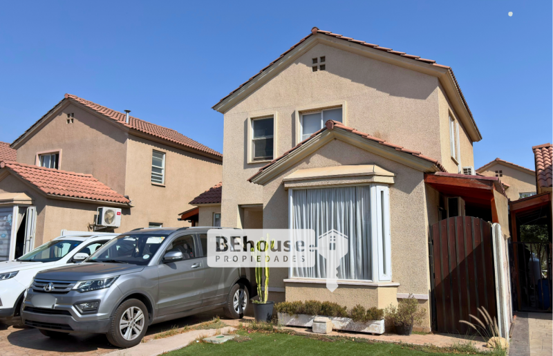 Reservada Gran Casa Aislada en Venta Valle Grande, Lampa