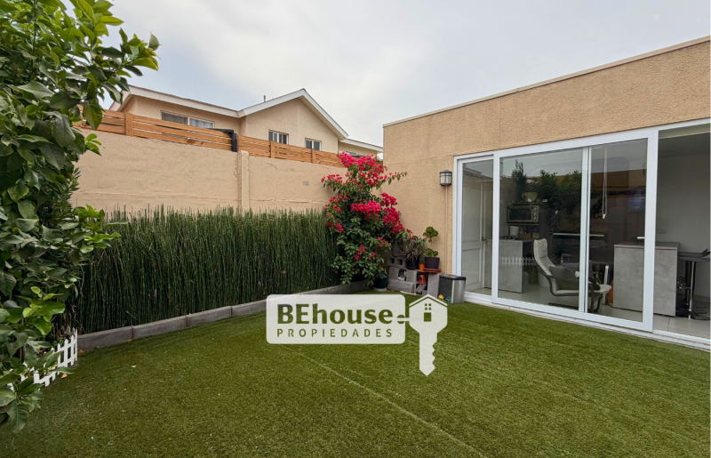 Maravillosa Casa en Venta en Valle Grande Lampa