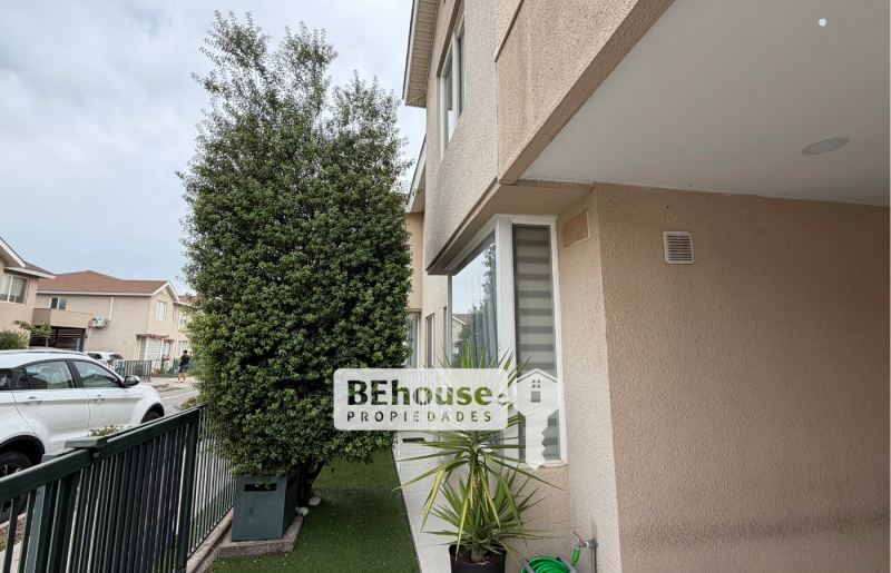 Maravillosa Casa en Venta en Valle Grande Lampa