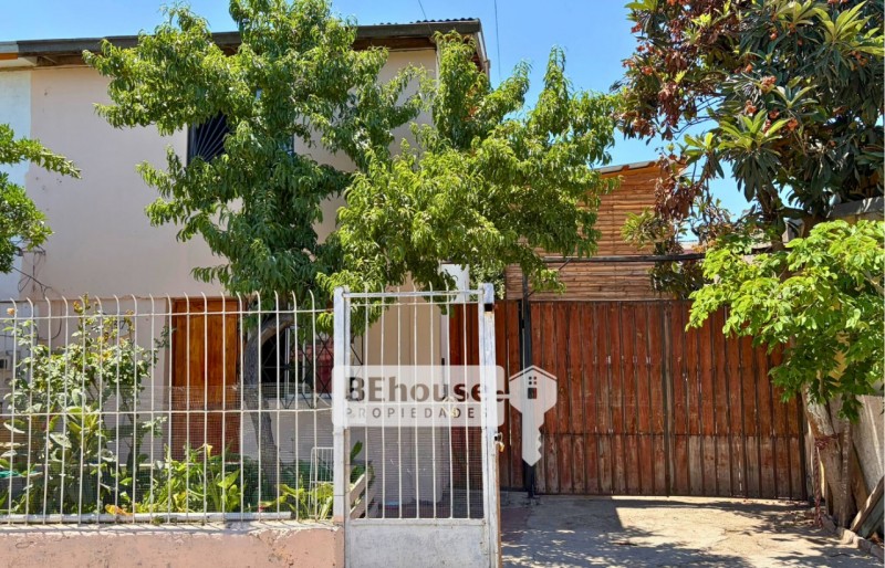 Casa de 2 Pisos+Construcción Adicional Av. Guanaco Conchalí