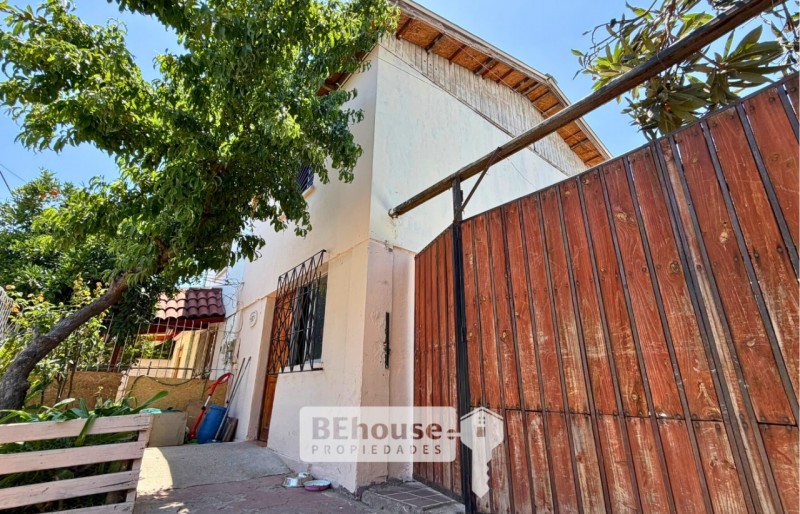 Casa de 2 Pisos+Construcción Adicional Av. Guanaco Conchalí