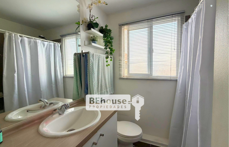 Maravillosa Casa en Venta en Valle Grande Lampa