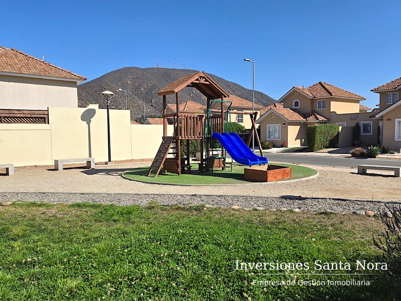 Casa en Venta Condominio Serena Oriente San Joaquín