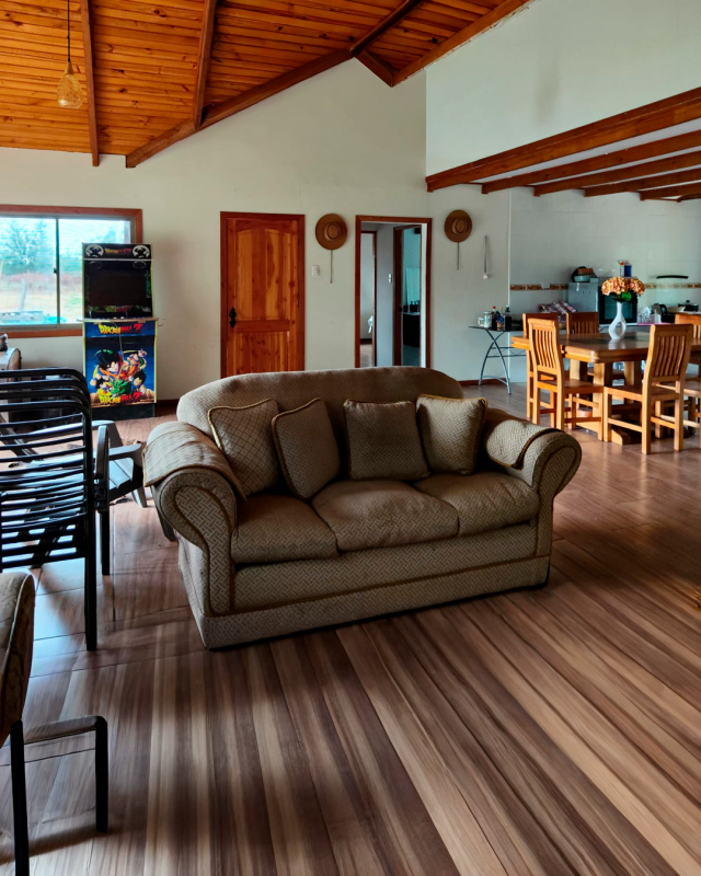 Hermosa Parcela Con Casa en Linares