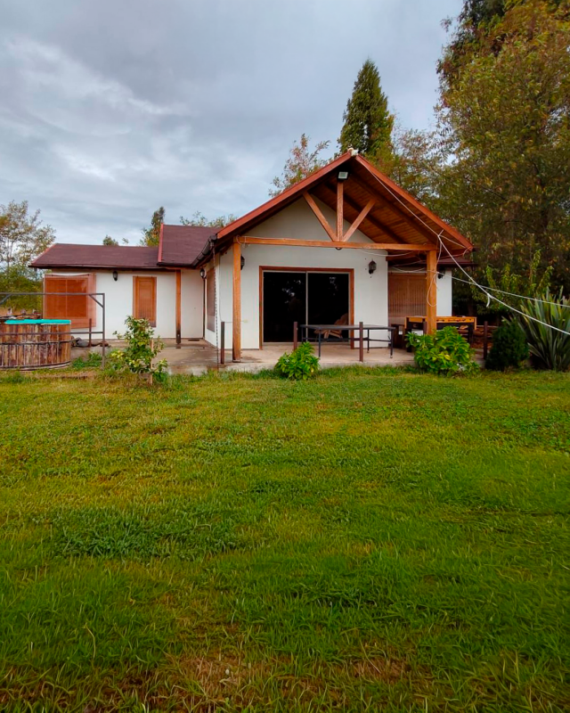 Hermosa Parcela con Casa en Linares