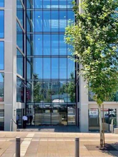 Oficina / Av. las Condes 10.465 / Gasto Común Incluido