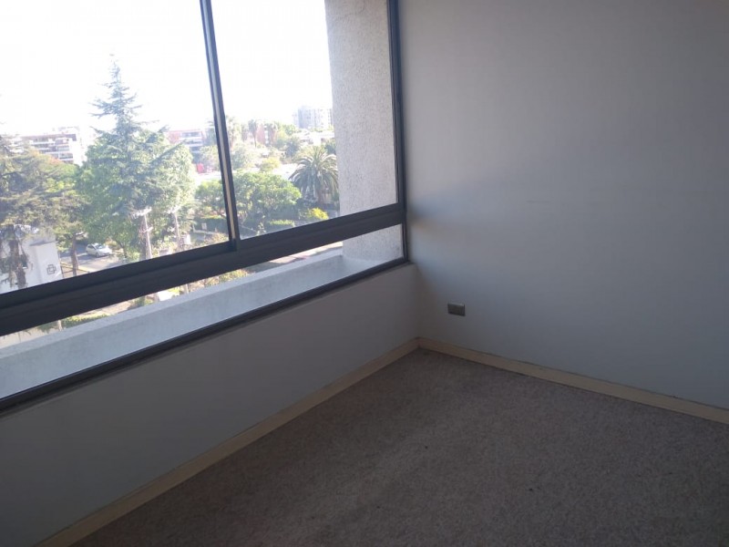 Vende Depto. Bustos los Leones 1D+1B 45 M2 Uf 4.350 Provi