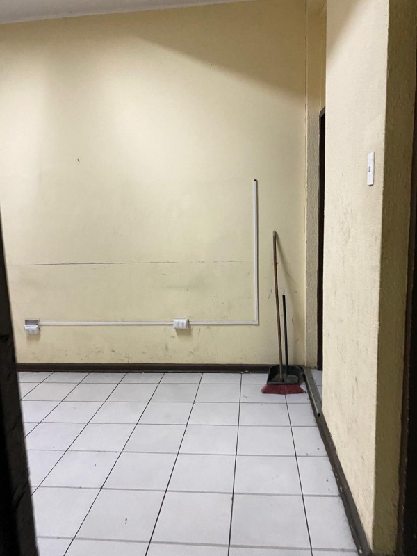 Local 270 M2 Planta Libre en Calle Arlegui 100 Uf