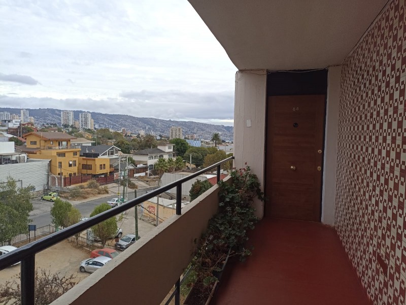 Vista Al Mar en Edificio Sector Lord Cochrane Recreo Alto
