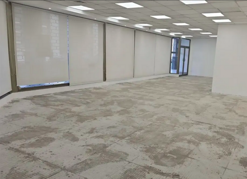 Se Arrienda Local Comercial en Arlegui, 4 Locales