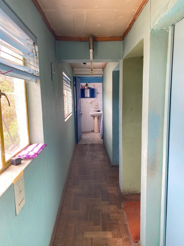 Se Vende Casa Antigua Con Amplio Patio y Áreas Verdes.