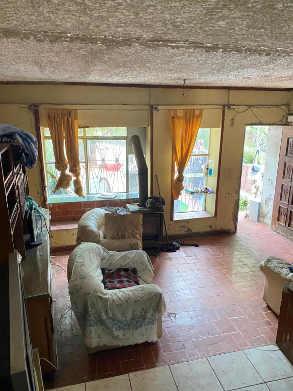 Se Vende Casa Antigua Con Amplio Patio y Áreas Verdes.