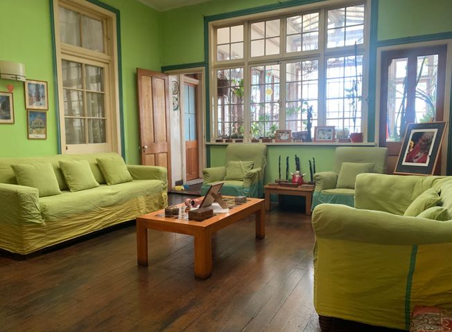 Se Vende Encantadora Casona Cerro Alegre Sector Patrimonial