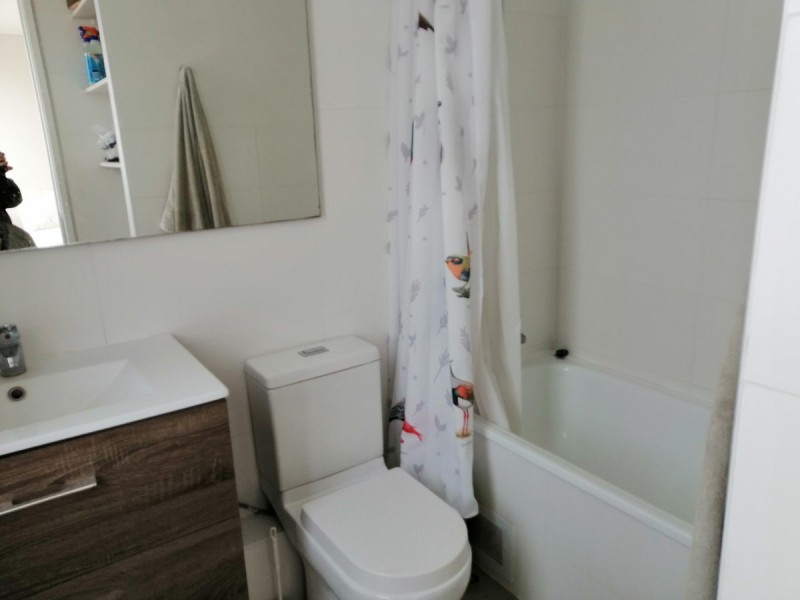 Se Arriendo Departamento en los Abedules Sin Amoblar