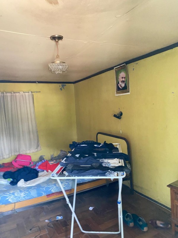 Se Vende Casa Antigua Con Amplio Patio y Áreas Verdes.