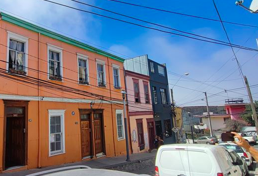 Se Vende Encantadora Casona Cerro Alegre Sector Patrimonial