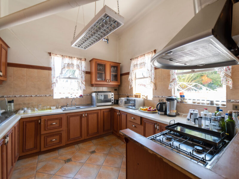 Preciosa Casona Valparaiso 1000 M2 de Jardines y Terrenos