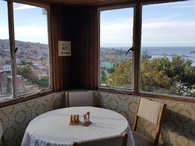 Preciosa Casona Valparaiso 1000 M2 de Jardines y Terrenos