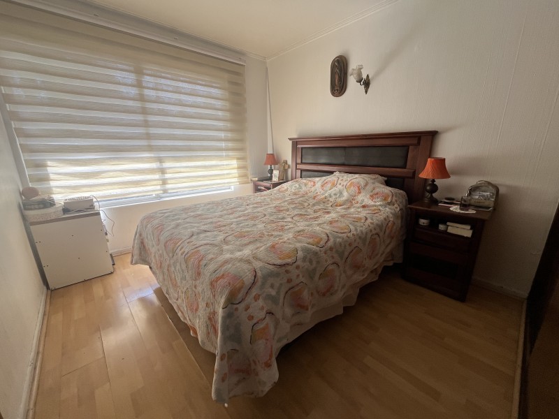 Casa en Venta de 4 Dorm. en la Reina
