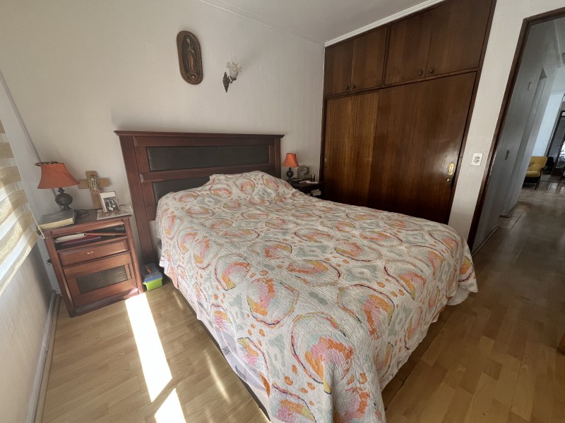 Casa en Venta de 4 Dorm. en la Reina