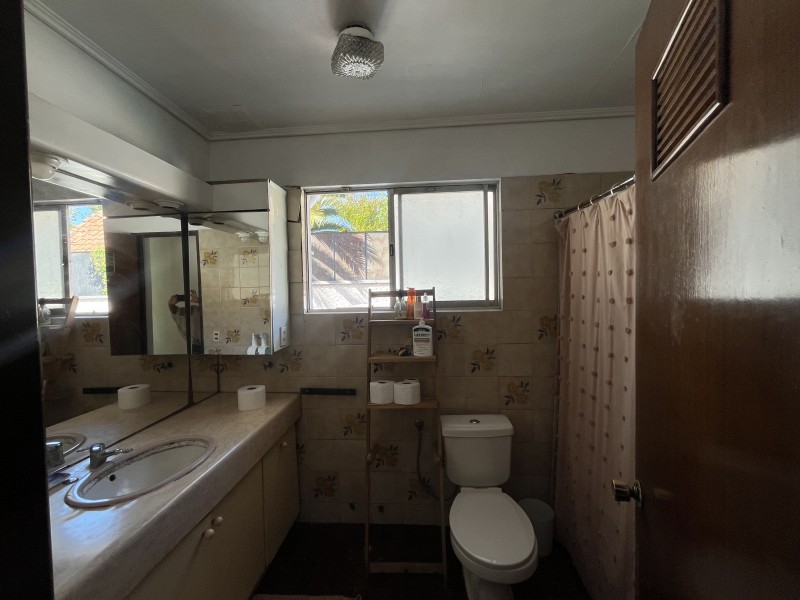 Casa en Venta de 4 Dorm. en la Reina