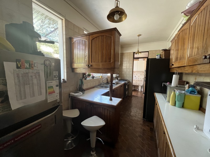 Casa en Venta de 4 Dorm. en la Reina
