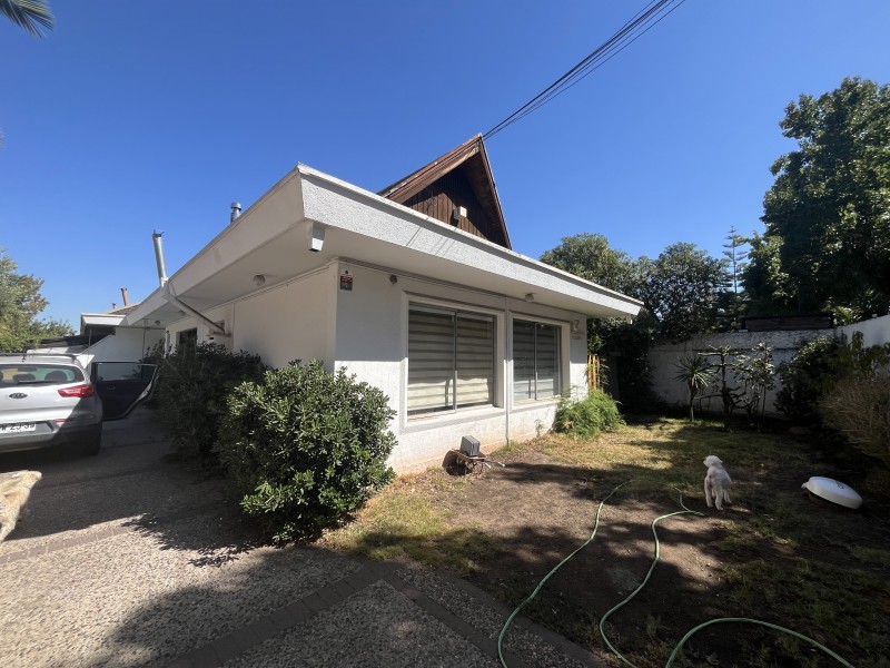 Casa en Venta de 4 Dorm. en la Reina