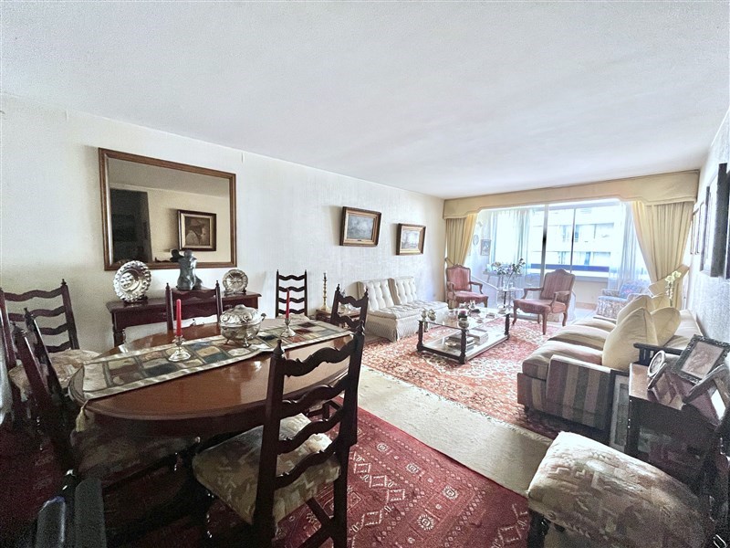 Departamento en Venta de 3 + Servicios Dorm. en las Condes