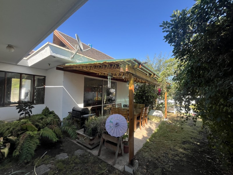 Casa en Venta de 4 Dorm. en la Reina