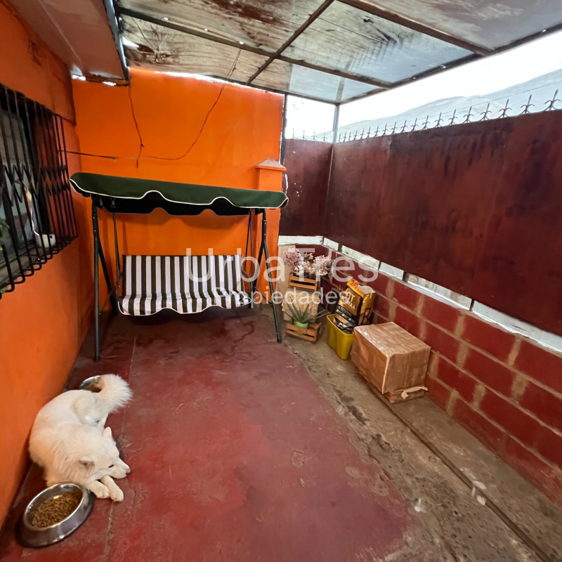 Venta Casa 6 Dormitorios 2 Baños, Avenida las Acacias, Arica
